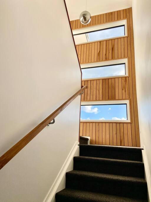 Morden Spacious New House Гамильтон Экстерьер фото