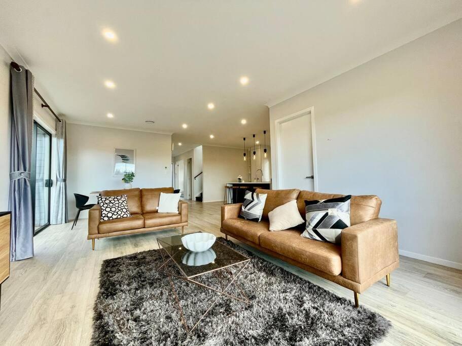 Morden Spacious New House Гамильтон Экстерьер фото